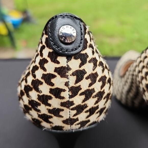 MICHEAL KORS ELISA HOUNDSTOUCH CALF HAIR LEATHER HEELS WOMAN'S SIZE 7 GUC - Picture 10 of 16